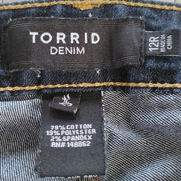 Torrid Dark Wash Skinny Jeans Size 12R - Picture 10 of 12